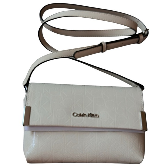 Calvin Klein White Crossbody Bag with Adjustable Strap and Flap Closure MSRP 128 - Picture 7 of 7